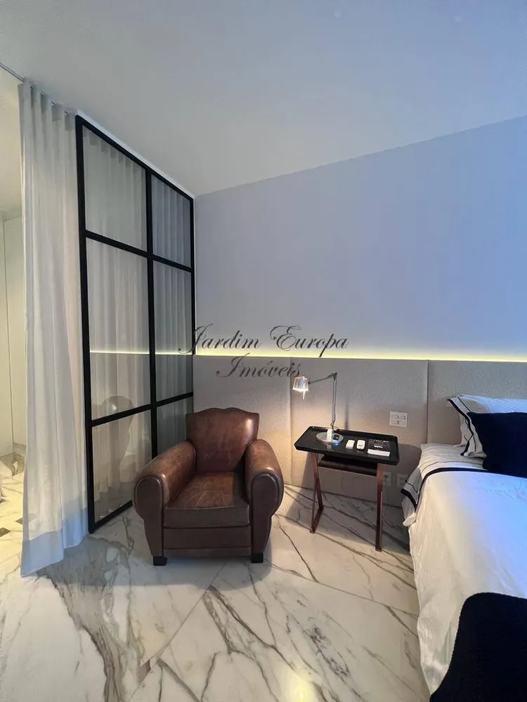 Apartamento, 1 quarto, 215 m² - Foto 1