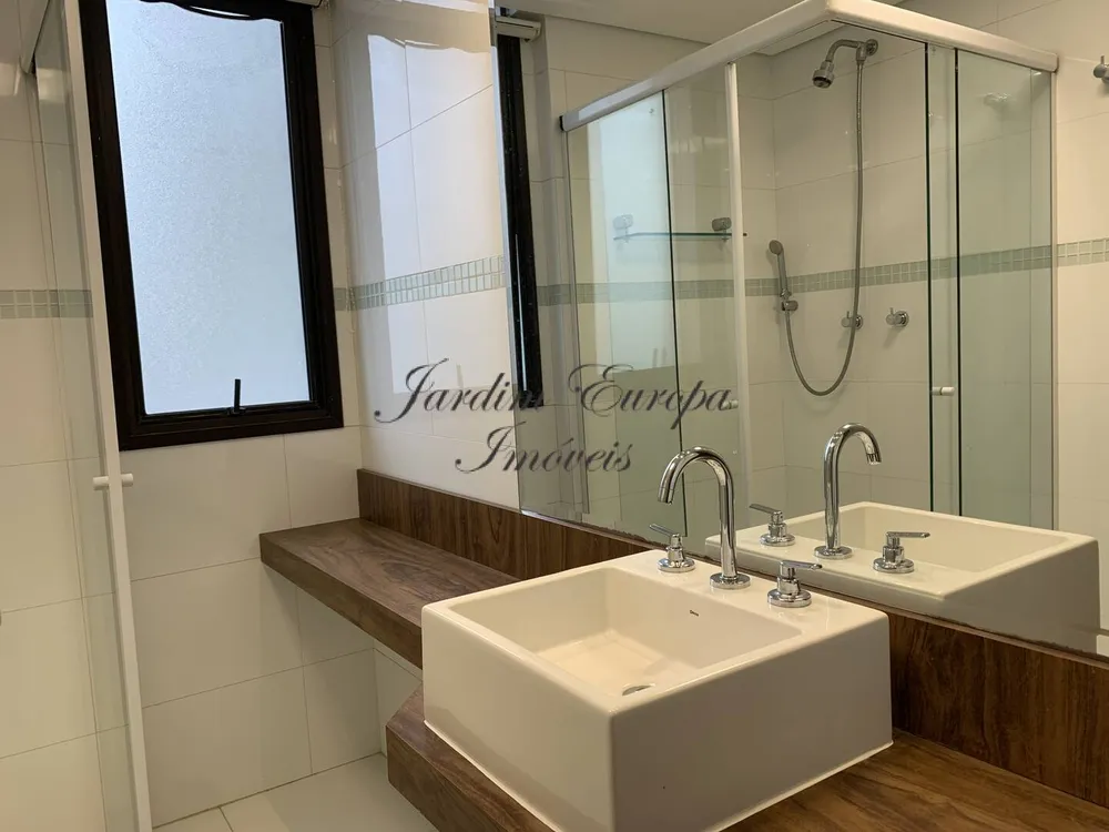 Apartamento, 4 quartos, 330 m² - Foto 2