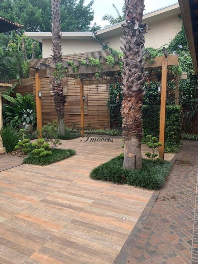 Sobrado, 4 quartos, 350 m² - Foto 1