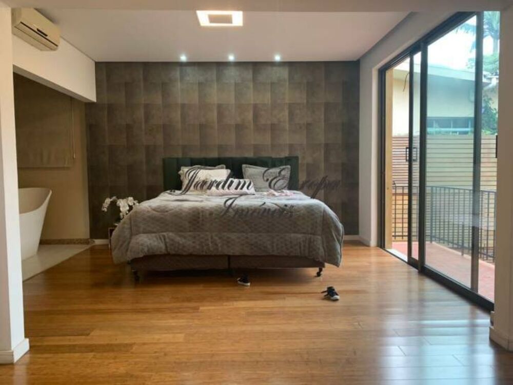 Sobrado, 4 quartos, 350 m² - Foto 2