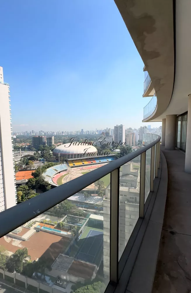 Apartamento à venda com 4 quartos, 632m² - Foto 1