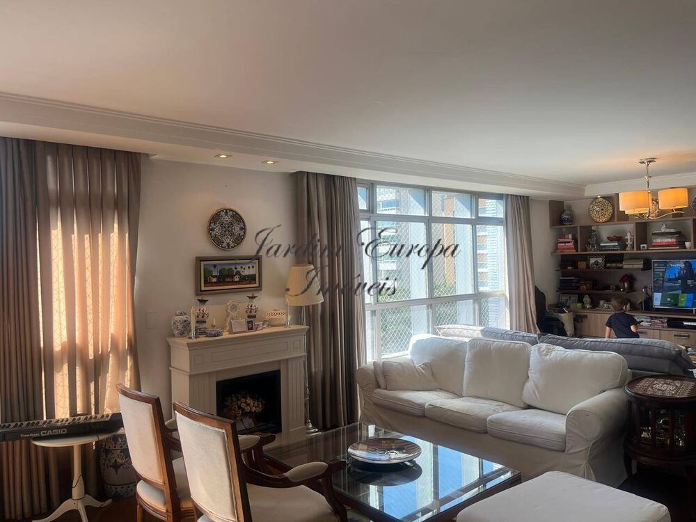 Apartamento, 3 quartos, 173 m² - Foto 2