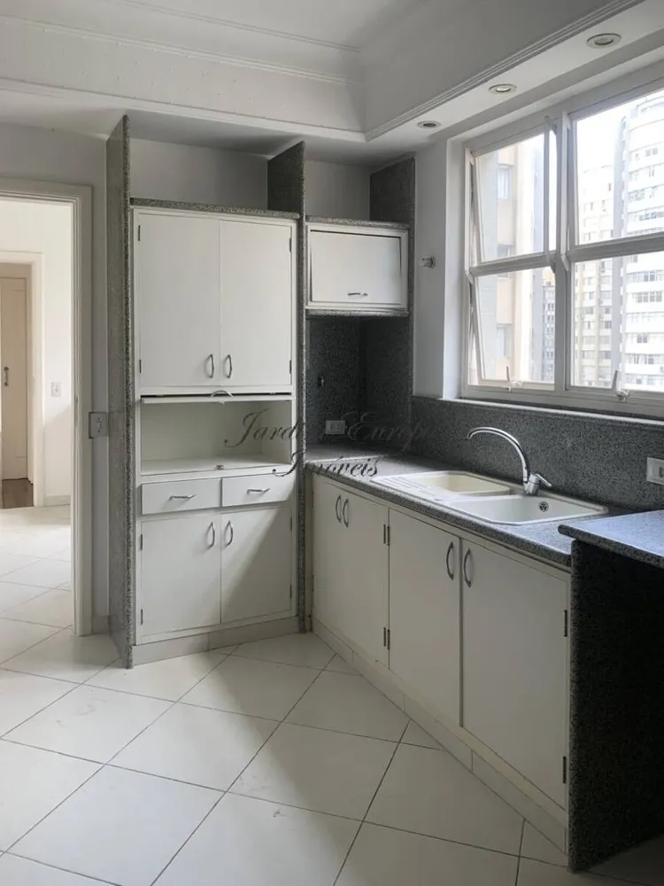 Apartamento, 3 quartos, 240 m² - Foto 2