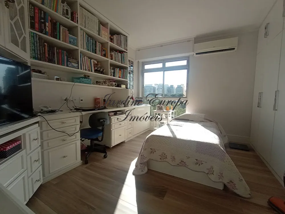 Apartamento, 3 quartos, 190 m² - Foto 11