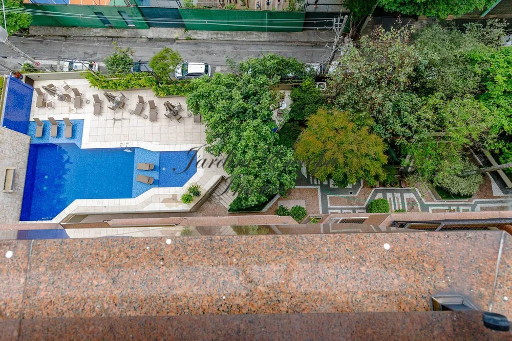 Apartamento, 3 quartos, 190 m² - Foto 2