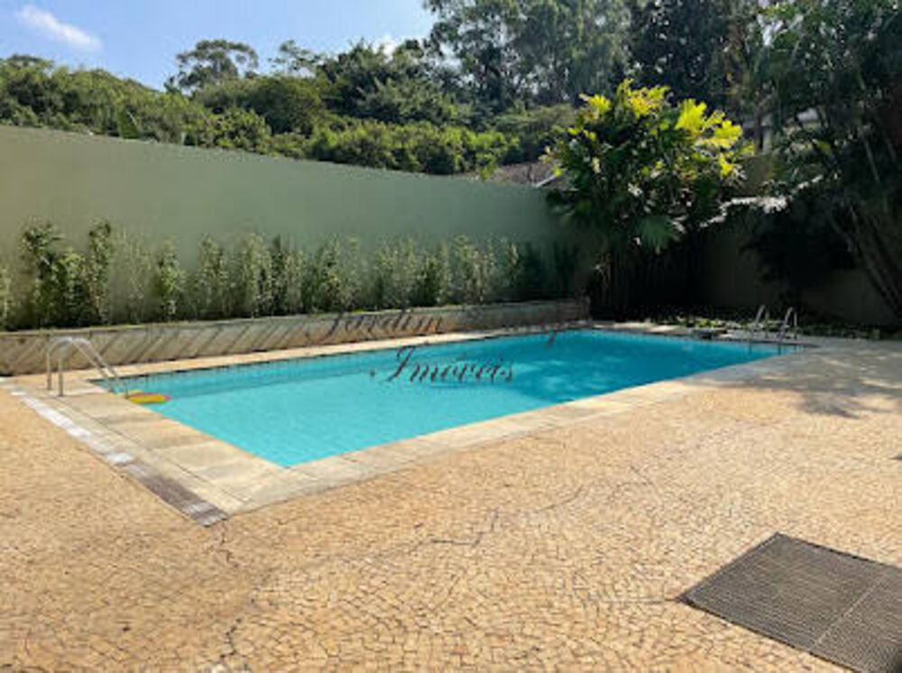 Casa à venda e aluguel com 5 quartos, 900m² - Foto 1