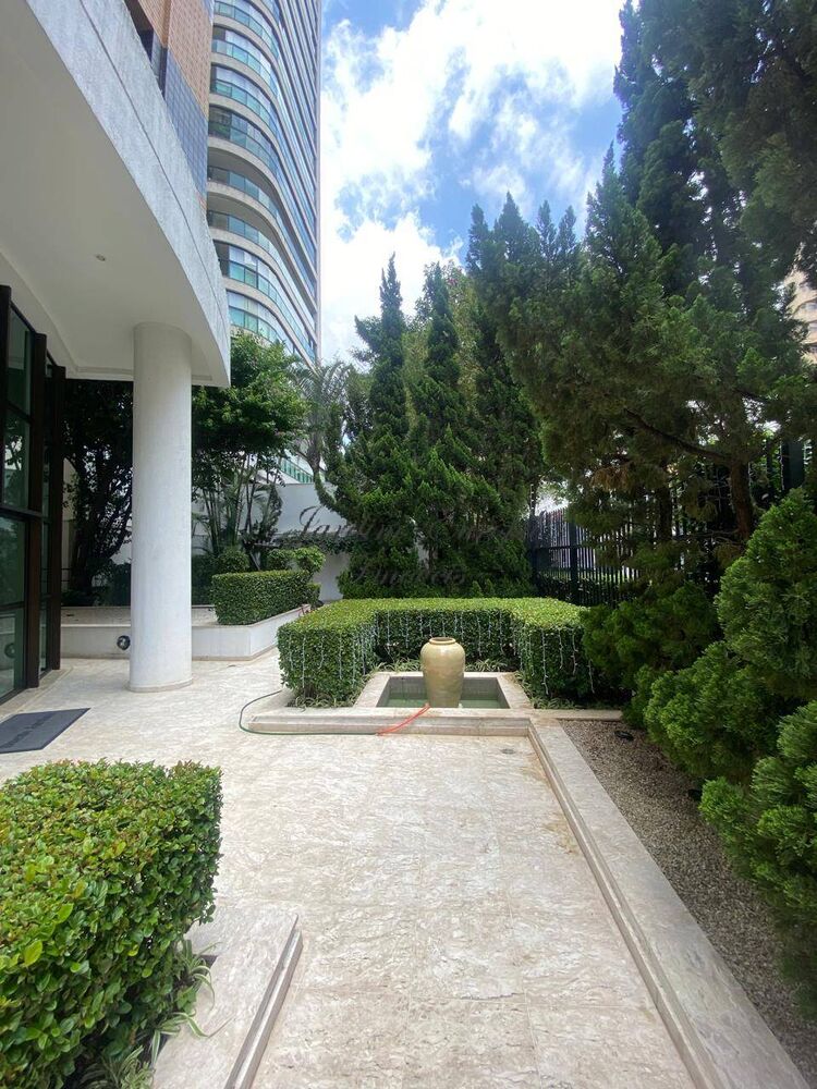 Apartamento, 3 quartos, 228 m² - Foto 1