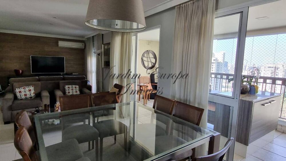 Apartamento, 3 quartos, 140 m² - Foto 1