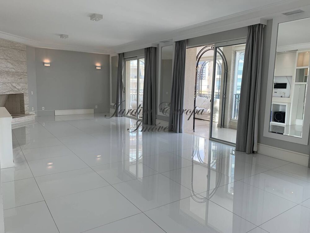 Apartamento, 3 quartos, 350 m² - Foto 1