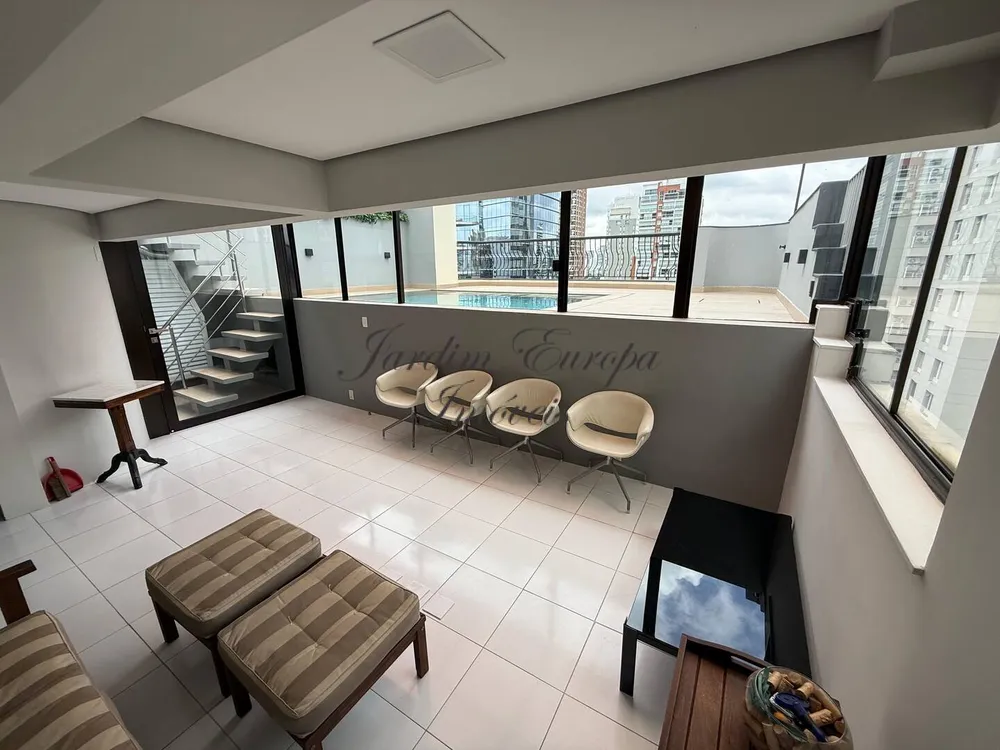 Apartamento, 4 quartos, 220 m² - Foto 1