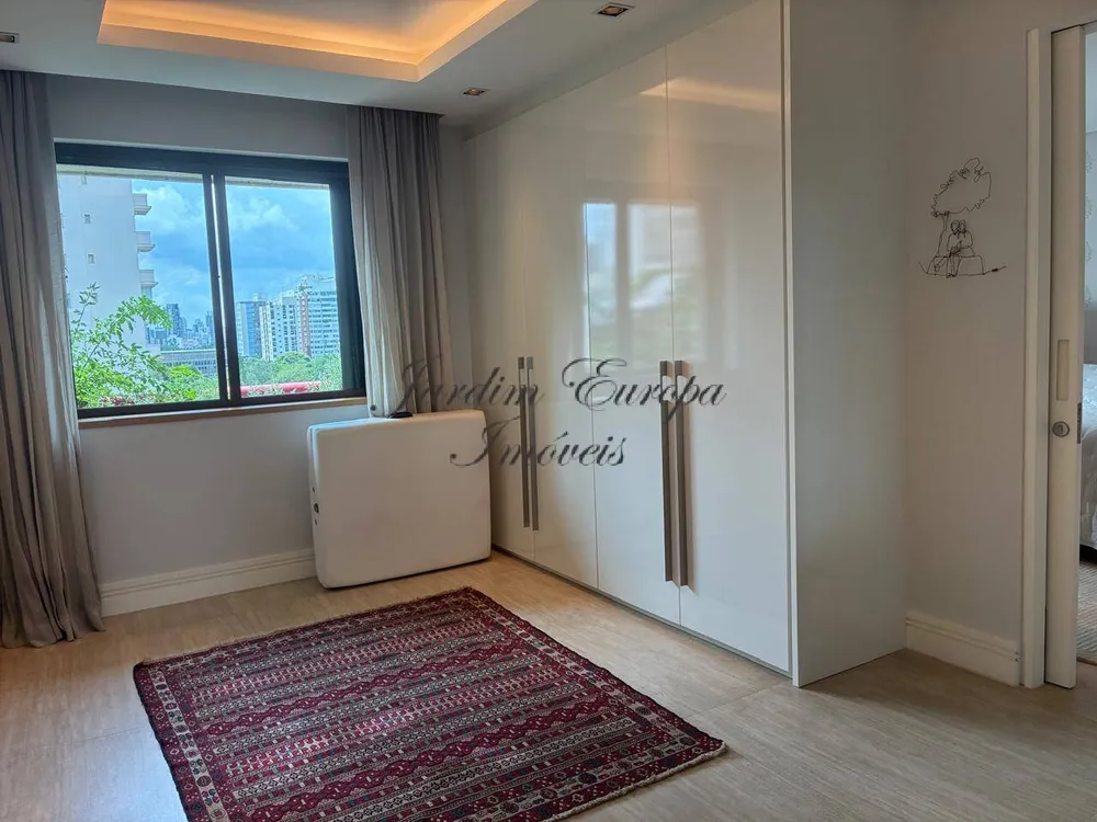 Apartamento, 3 quartos, 320 m² - Foto 2