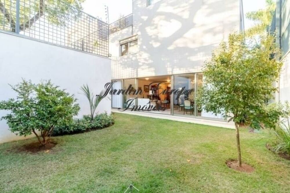 Sobrado, 3 quartos, 473 m² - Foto 1
