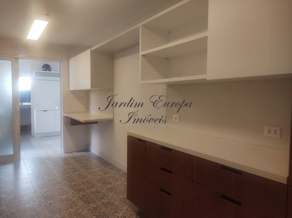 Apartamento, 3 quartos, 238 m² - Foto 1