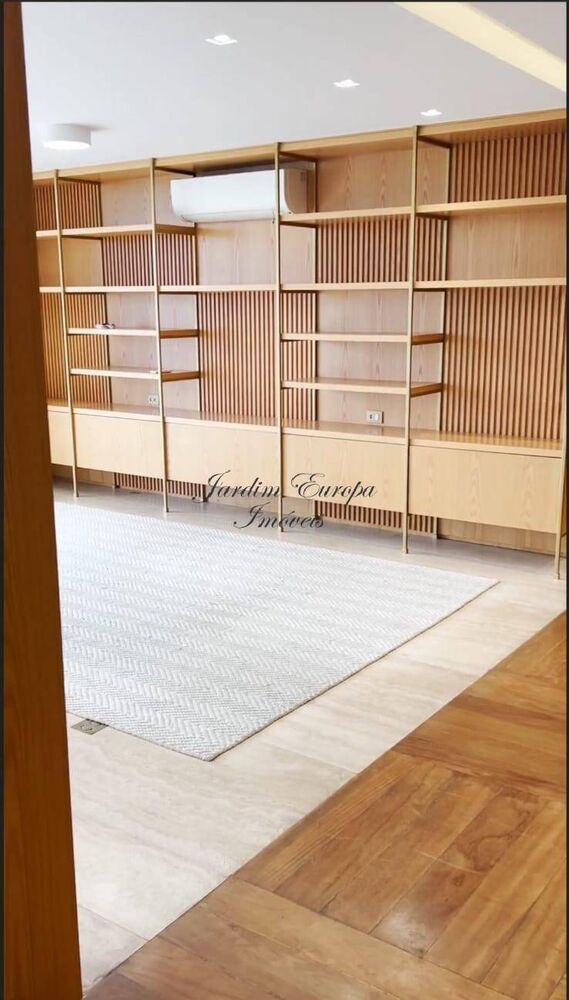 Apartamento, 3 quartos, 232 m² - Foto 2