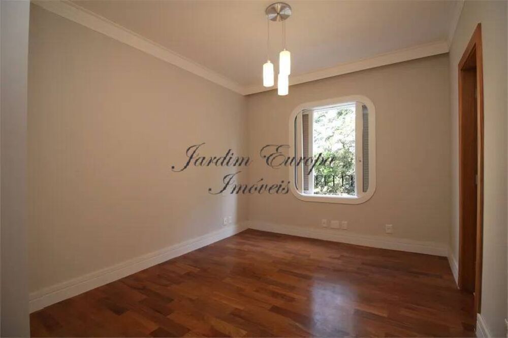 Apartamento à venda com 3 quartos, 232m² - Foto 4