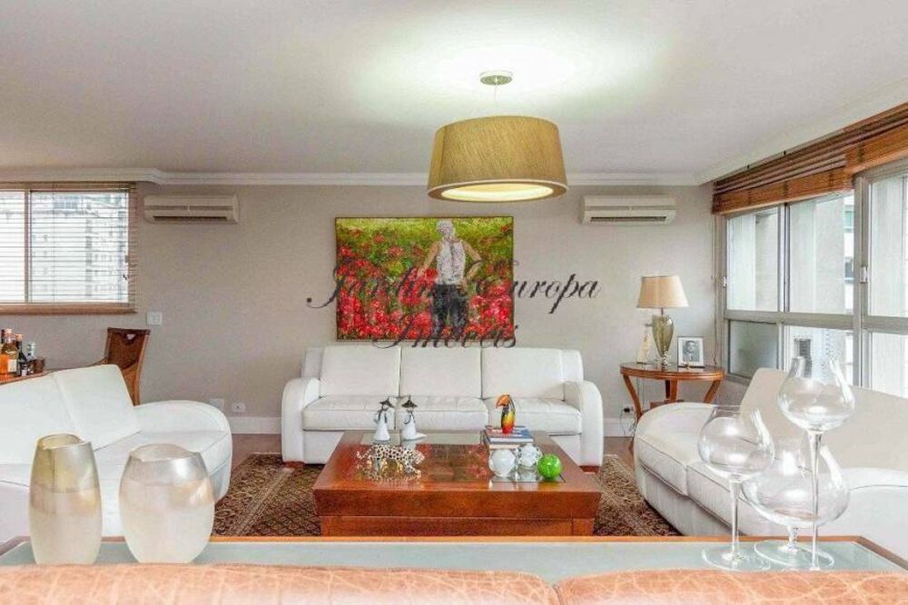 Apartamento, 3 quartos, 270 m² - Foto 2