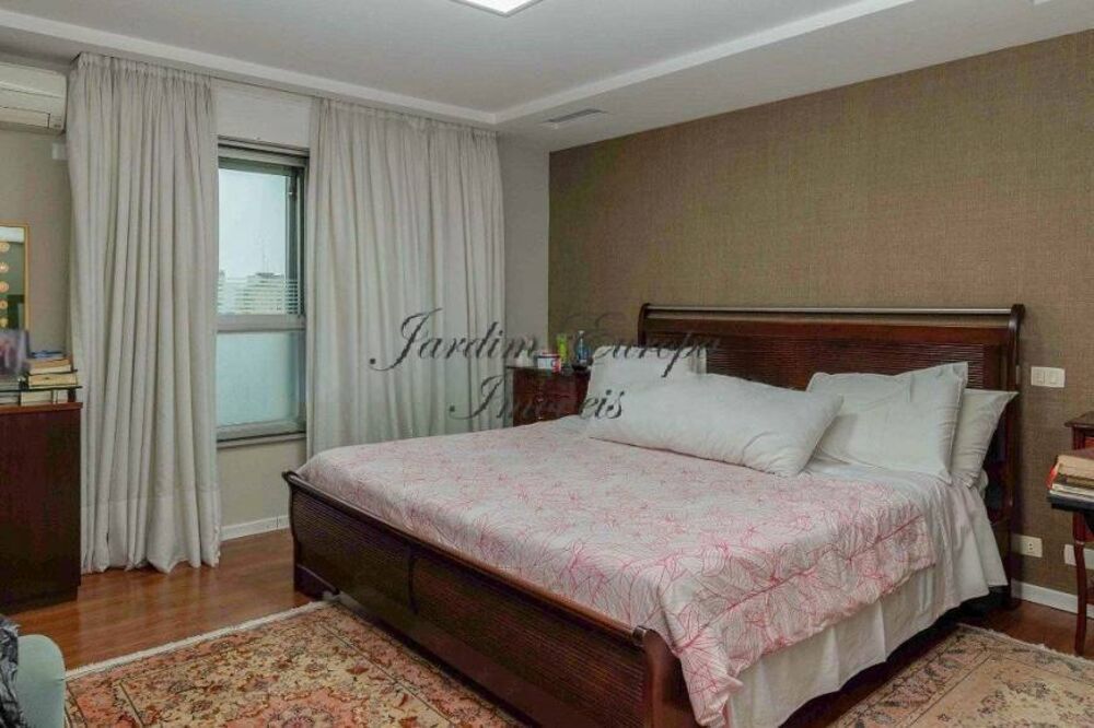 Apartamento, 3 quartos, 270 m² - Foto 3