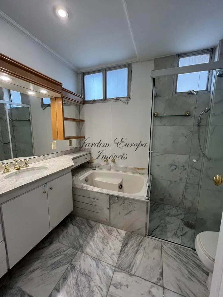 Apartamento, 3 quartos, 200 m² - Foto 1