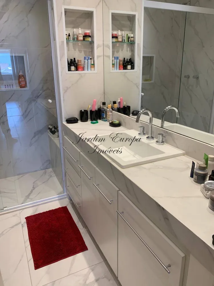 Apartamento, 3 quartos, 185 m² - Foto 1
