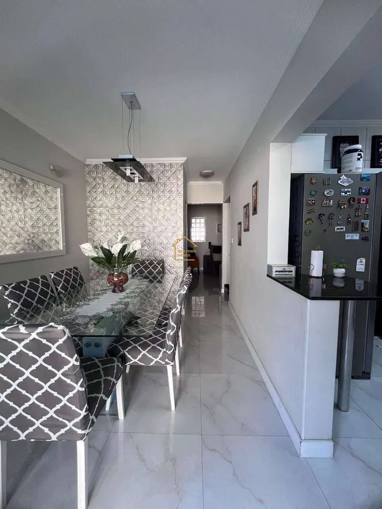 Casa, 3 quartos, 162 m² - Foto 1