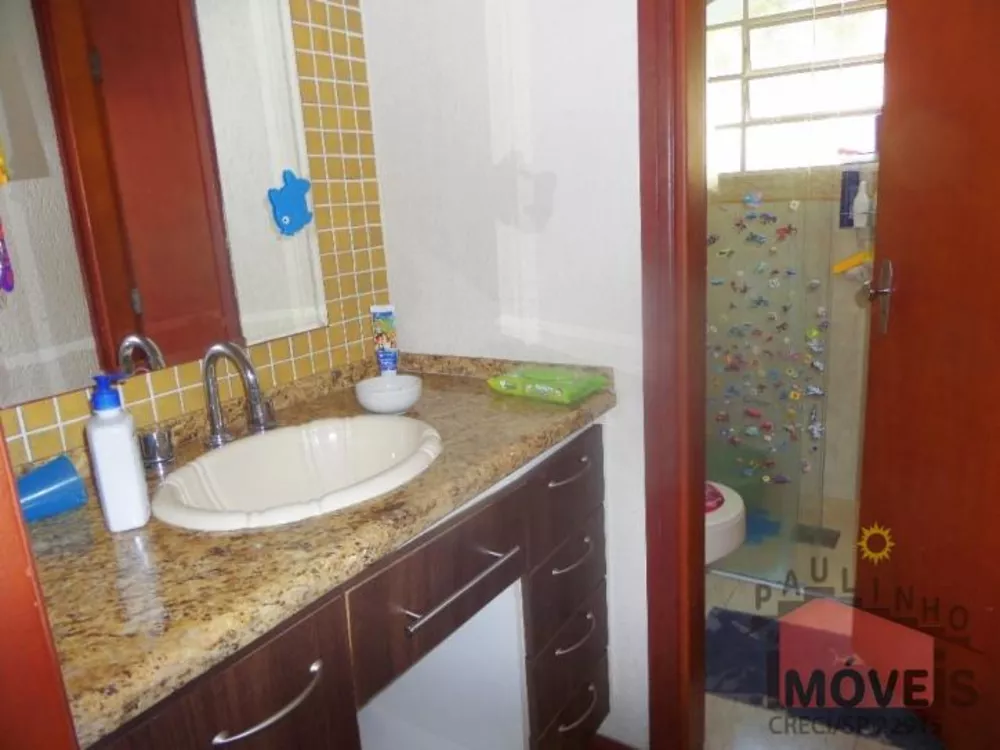 Casa de Condomínio à venda com 4 quartos, 400m² - Foto 19