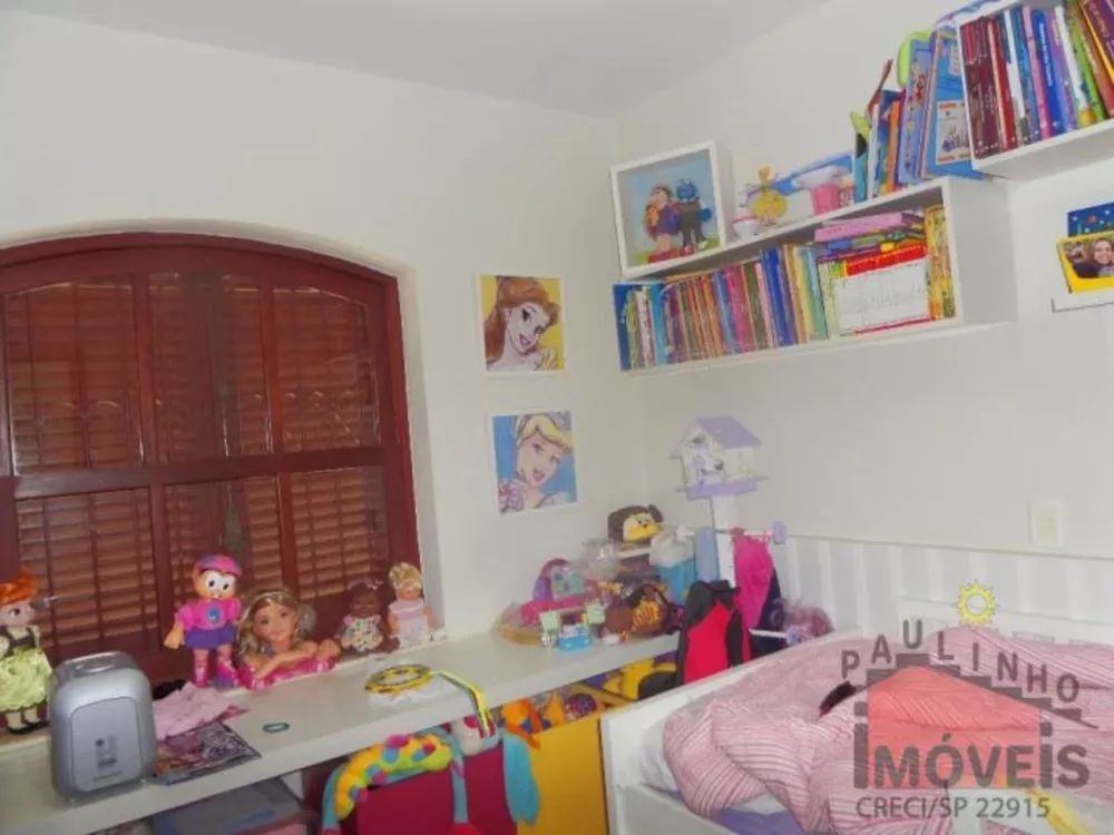 Casa de Condomínio à venda com 4 quartos, 400m² - Foto 18