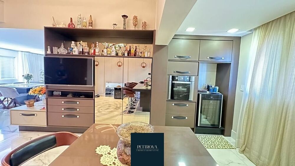 Apartamento, 3 quartos, 219 m² - Foto 8