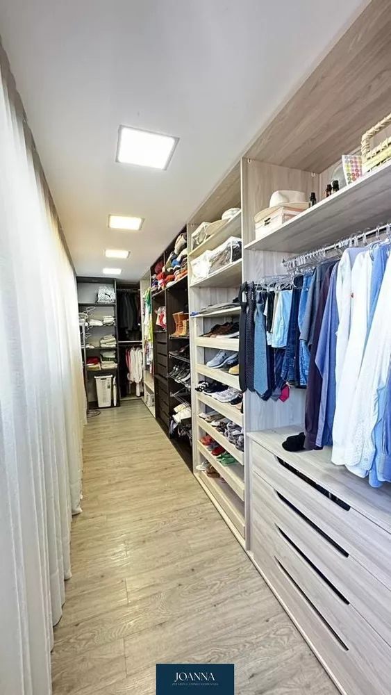 Apartamento, 3 quartos, 219 m² - Foto 1