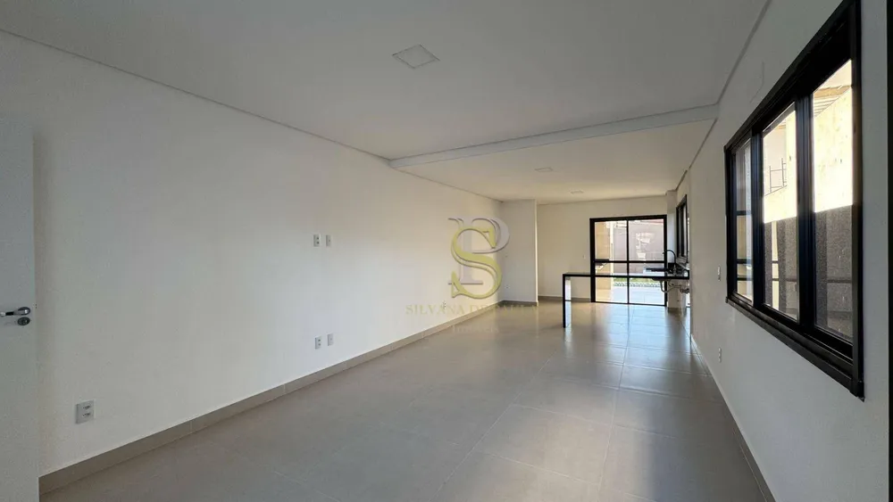Casa, 3 quartos, 170 m² - Foto 2