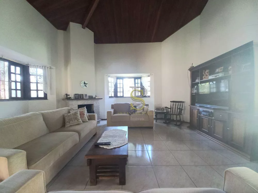 Casa, 3 quartos, 285 m² - Foto 3