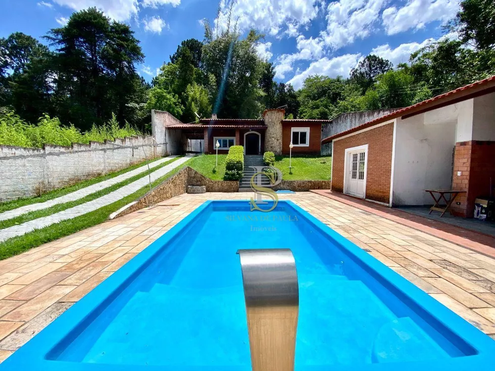 Chácara, 4 quartos, 1680 m² - Foto 1