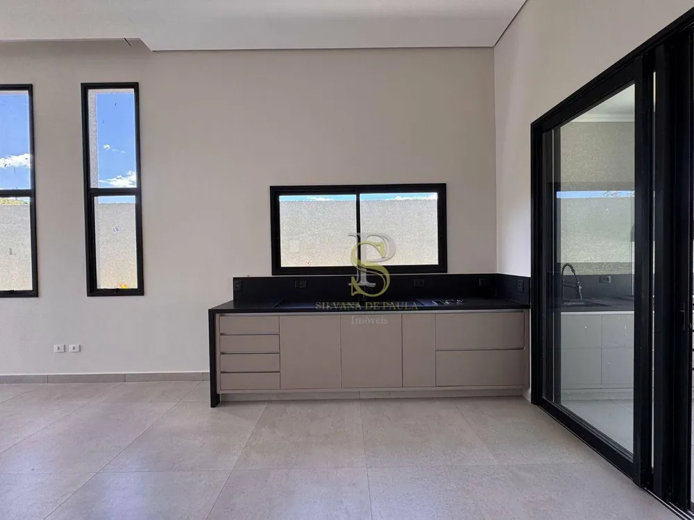 Casa, 3 quartos, 162 m² - Foto 2