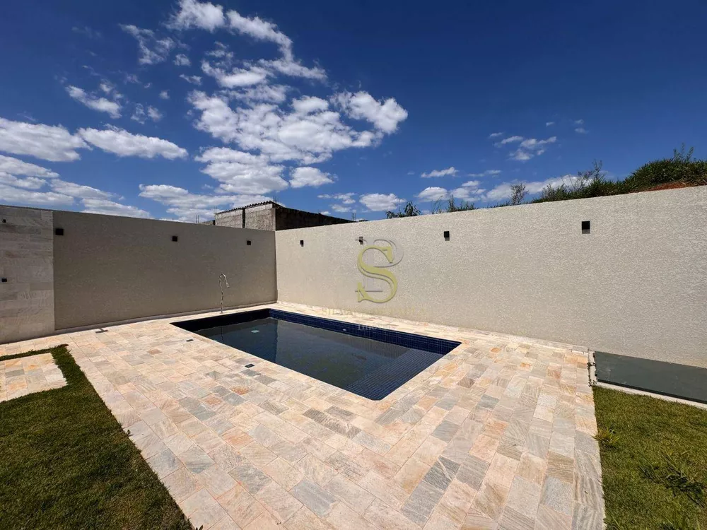 Casa, 3 quartos, 162 m² - Foto 1