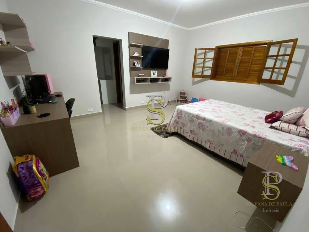 Chácara, 3 quartos, 2046 m² - Foto 20