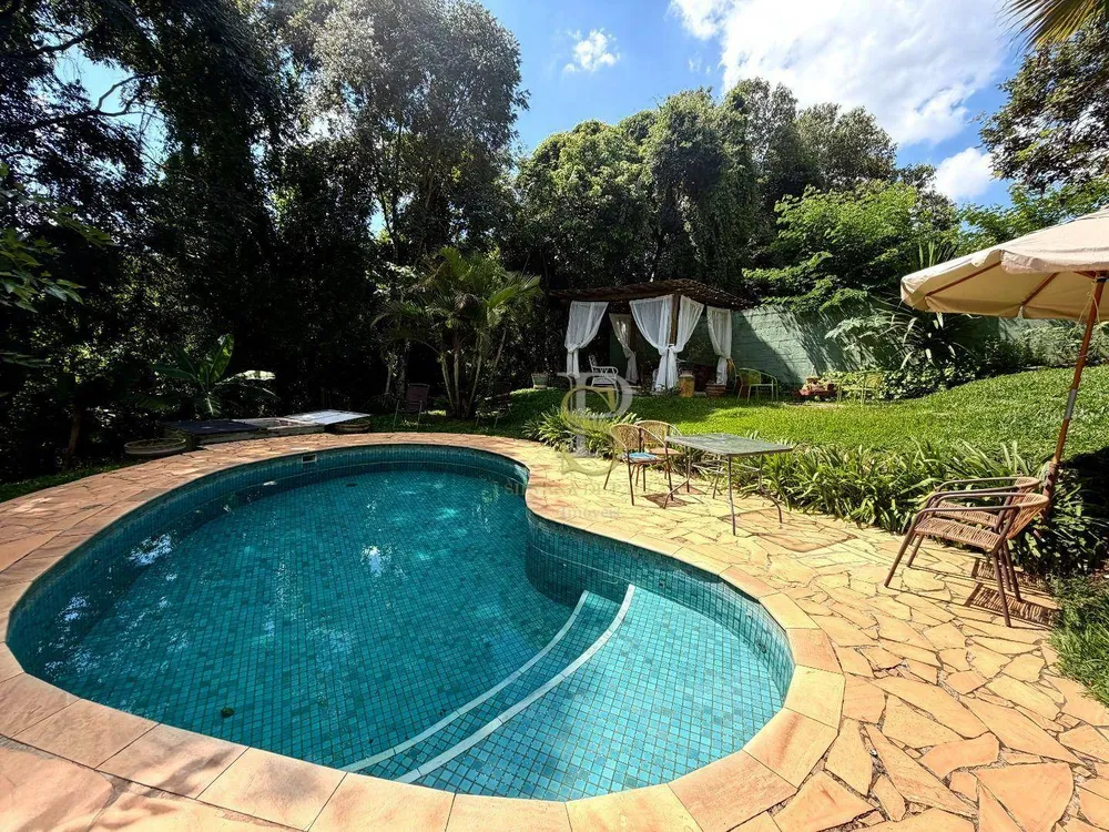 Casa, 4 quartos, 370 m² - Foto 1