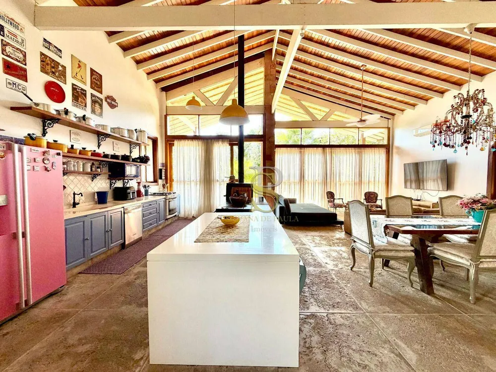 Casa, 4 quartos, 370 m² - Foto 1