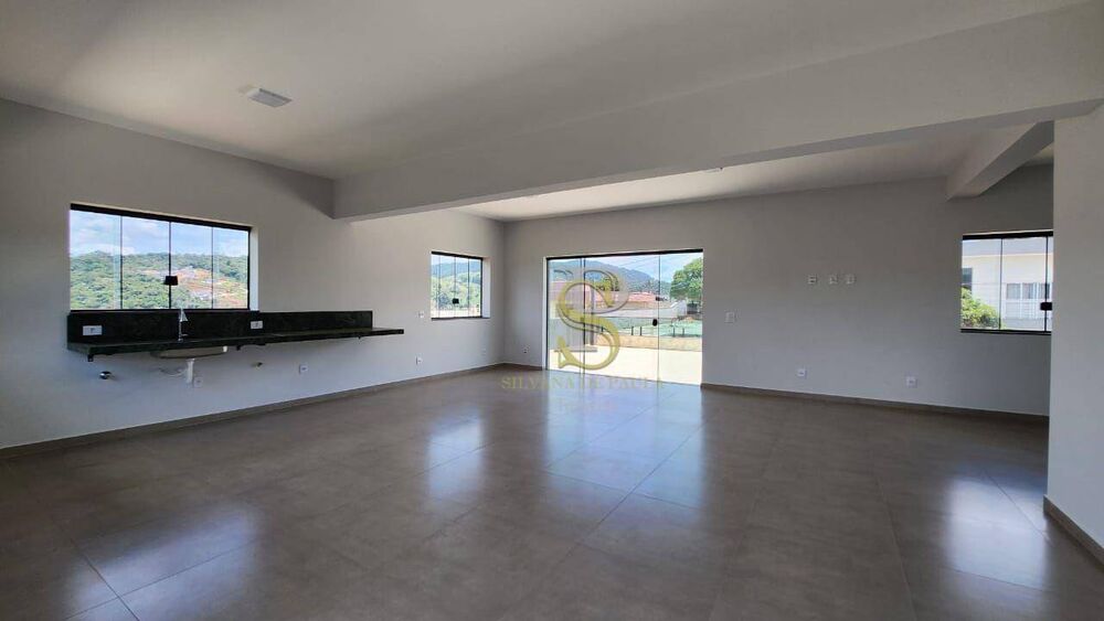 Casa à venda com 3 quartos, 237m² - Foto 7