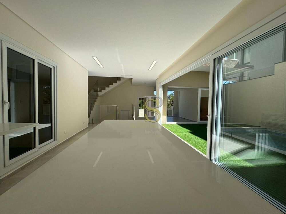 Casa, 4 quartos, 300 m² - Foto 4