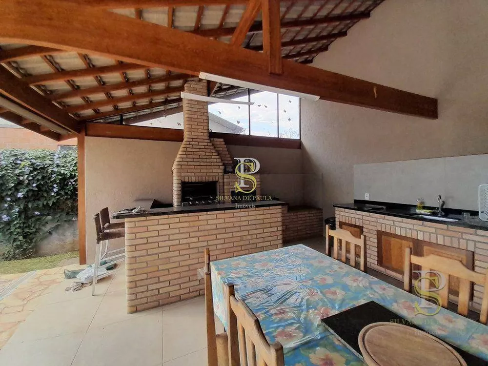 Chácara, 3 quartos, 1200 m² - Foto 1