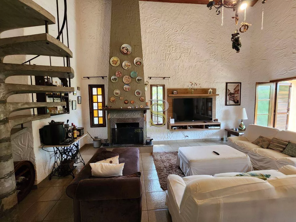 Chácara, 4 quartos, 1190 m² - Foto 2