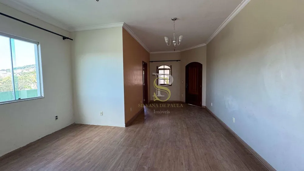 Casa, 3 quartos, 180 m² - Foto 2