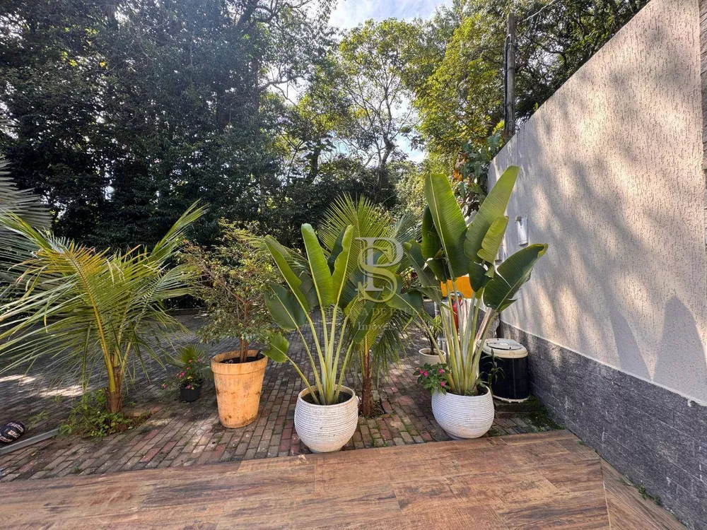 Casa, 3 quartos, 300 m² - Foto 1