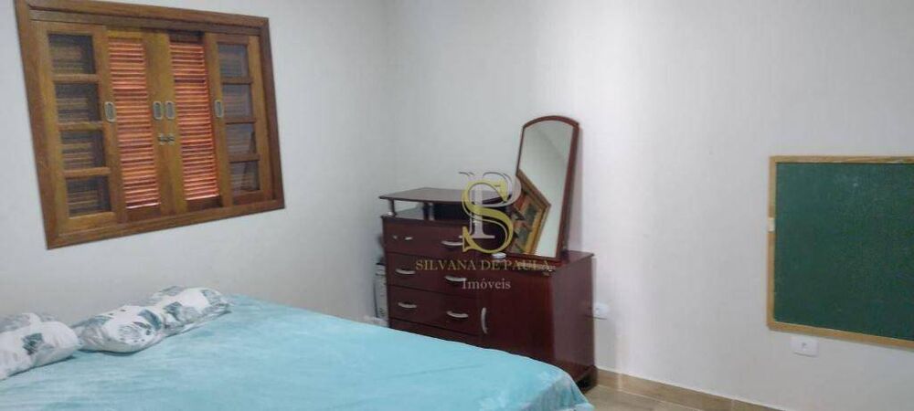 Casa à venda com 4 quartos, 200m² - Foto 3