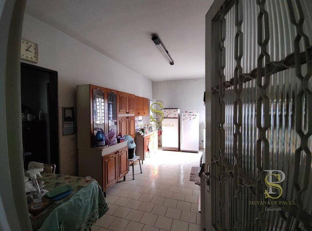 Casa, 3 quartos, 243 m² - Foto 17