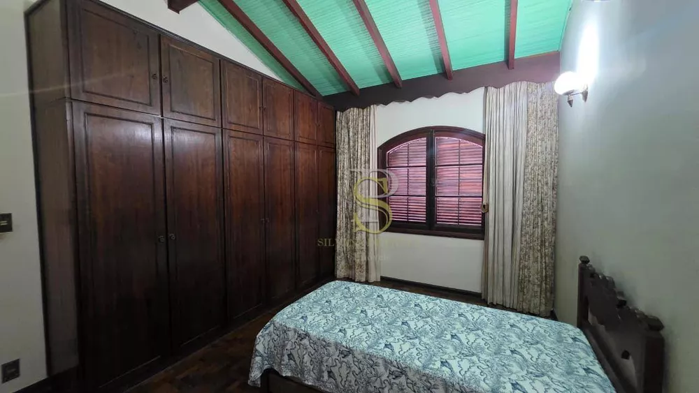 Chácara, 3 quartos, 1050 m² - Foto 1