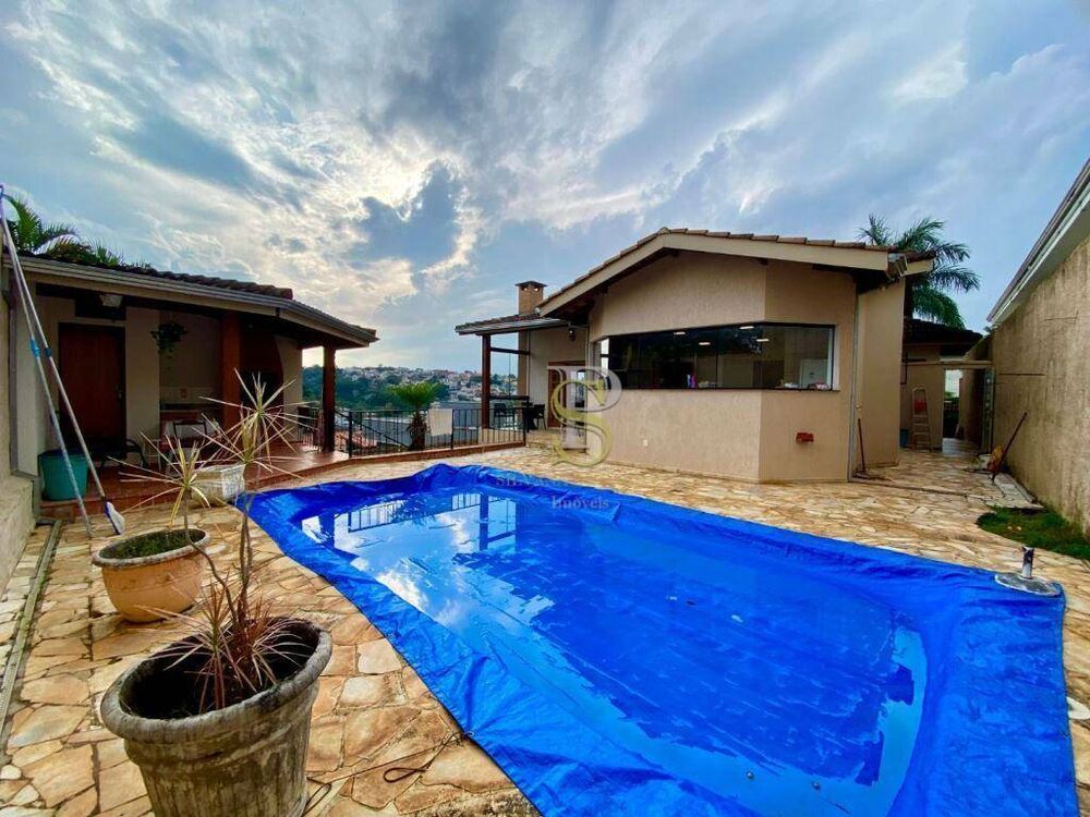 Casa, 3 quartos, 319 m² - Foto 2