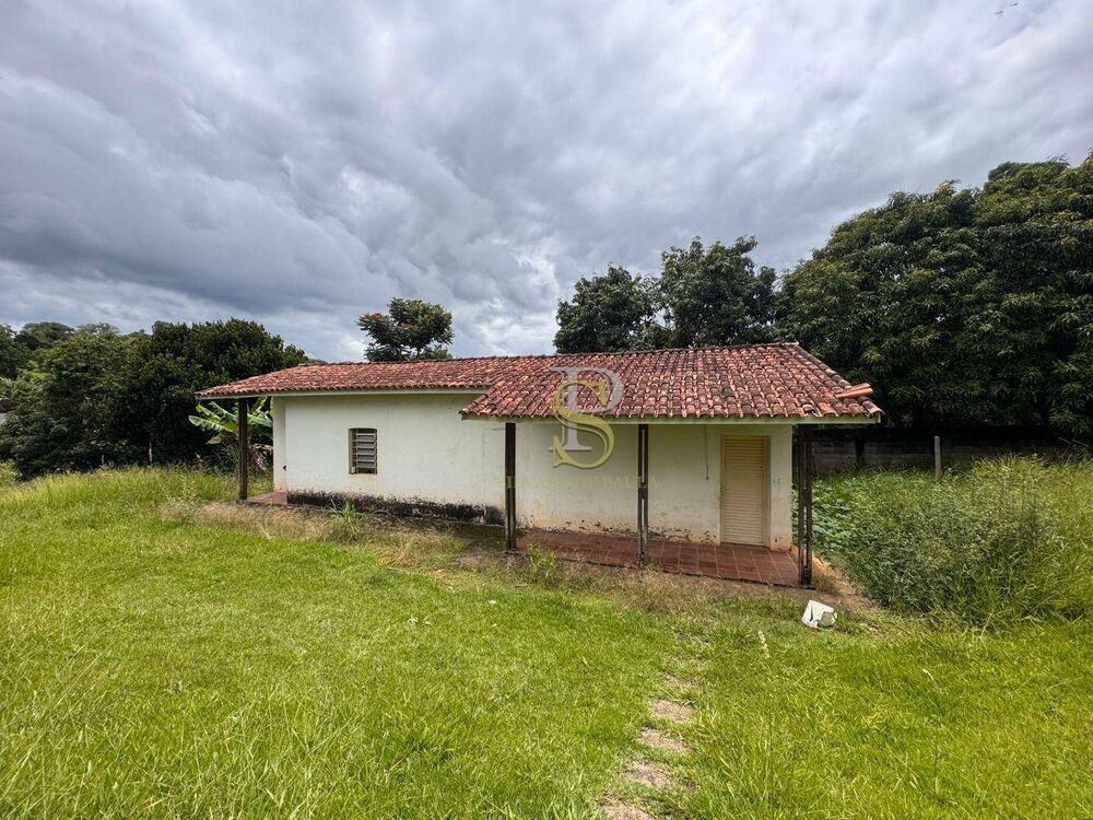 Chácara à venda com 2 quartos, 80m² - Foto 3