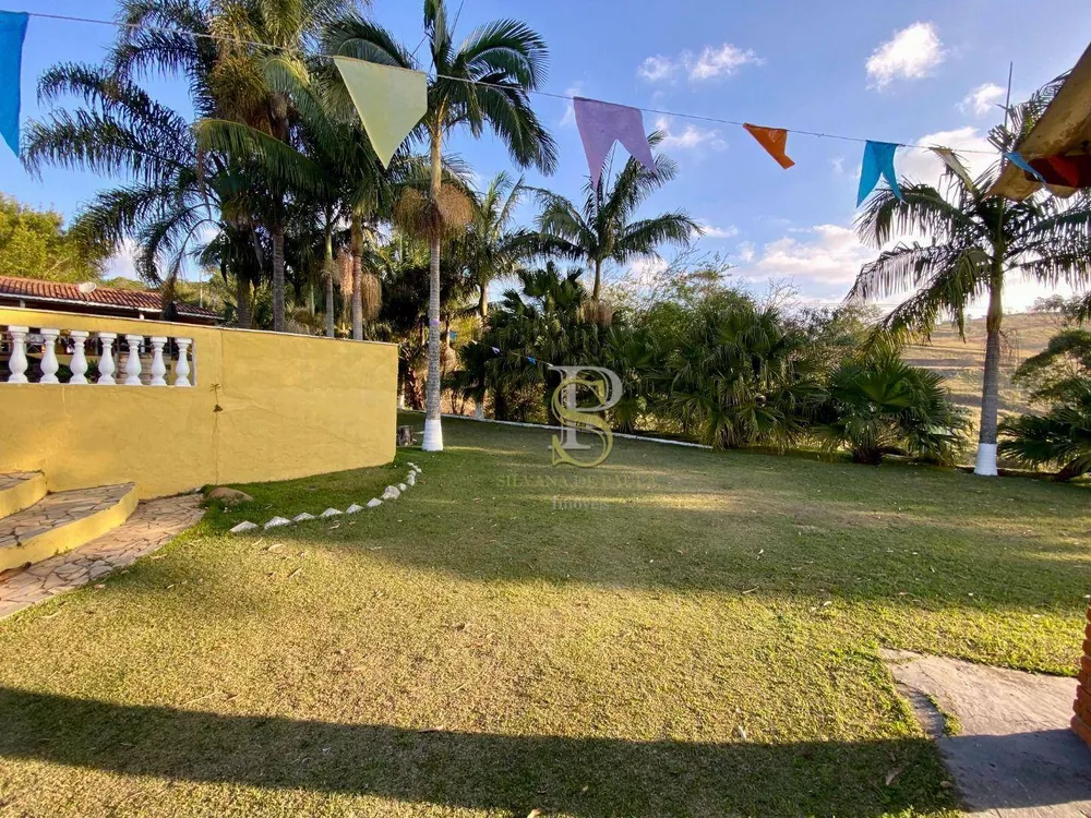 Sítio, 4 quartos, 10000 m² - Foto 1