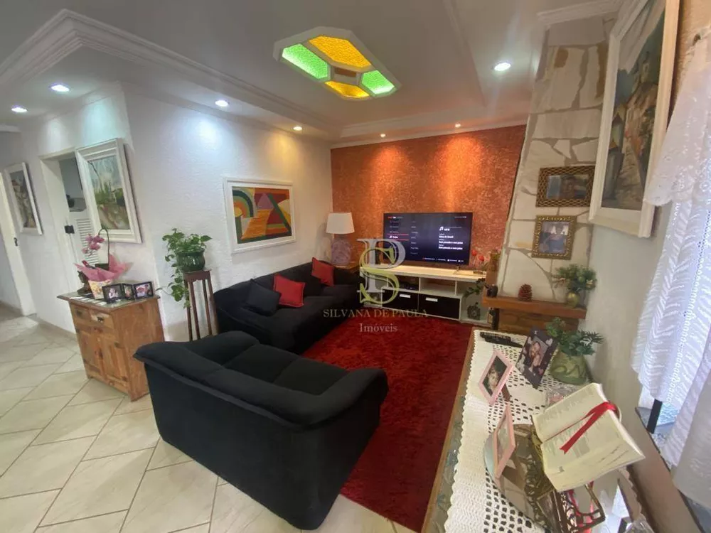 Casa à venda com 3 quartos, 189m² - Foto 8