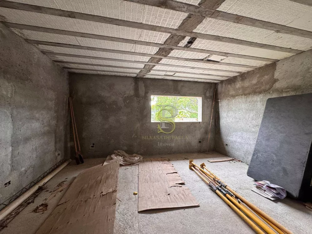Casa, 3 quartos, 224 m² - Foto 2